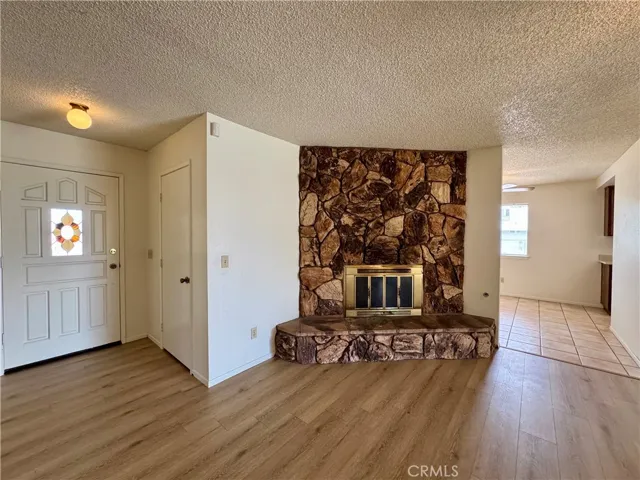 13839 Burning Tree Drive, Victorville, California 92395 — photo 5