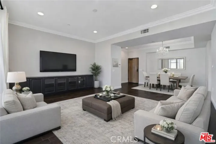 9049 Alcott Street 204, Los Angeles, California 90035 — photo 4