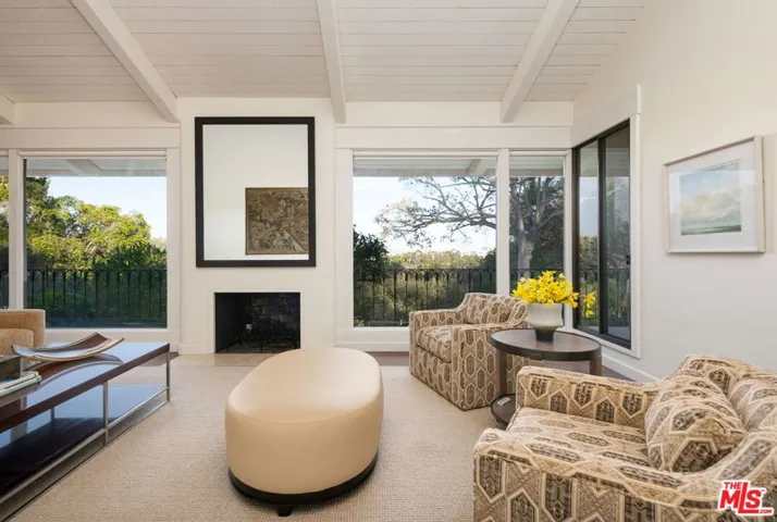 204 Ashdale Place, Los Angeles, California 90049 — photo 4