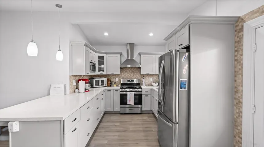 9215 Huntington Avenue, San Diego, California 92123 — photo 5