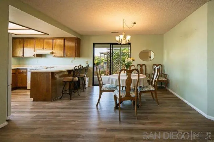 1811 Lynx Glen, Escondido, California 92026 — photo 5