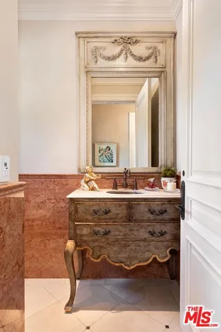 513 N Canon Drive, Beverly Hills, California 90210 — photo 4