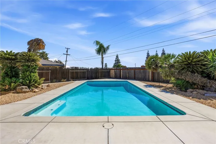 917 Elizabeth Court, Bakersfield, California 93308 — photo 4