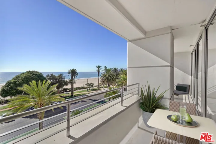 1221 W Ocean Avenue 701, Santa Monica, California 90401 — photo 4