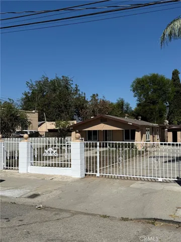 1084 W 14th Street, San Bernardino, California 92411 — photo 4