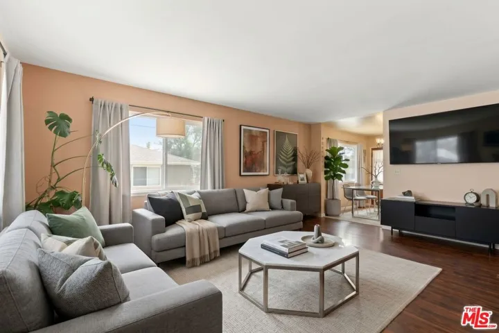2107 Voorhees Avenue, Redondo Beach, California 90278 — photo 4