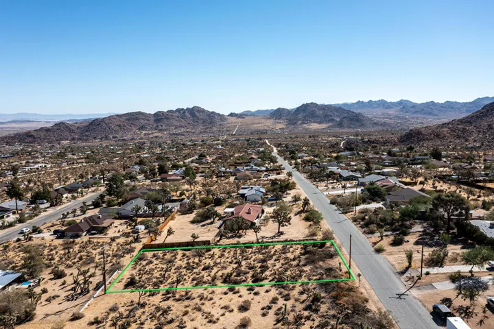 207 Sandalwood Trail, Joshua Tree, California 92252 — photo 4