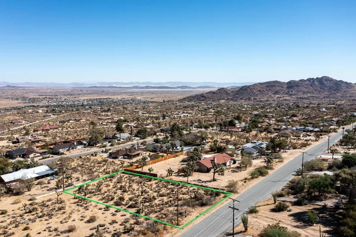 207 Sandalwood Trail, Joshua Tree, California 92252 — photo 5