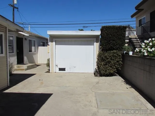 4446 4450 Montalvo Street, San Diego, California 92107 — photo 4