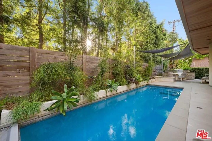 4005 Dixie Canyon Avenue, Sherman Oaks, California 91423 — photo 5