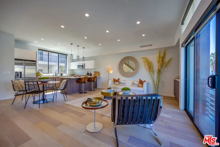6501 W Flamingo Drive, Los Angeles, California 90038 — photo 4