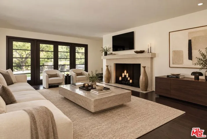 13129 N Sherry Lane, Los Angeles, California 90049 — photo 5