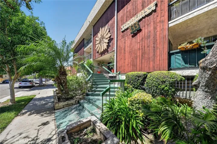 333 Burchett Street 206, Glendale, California 91203 — photo 4
