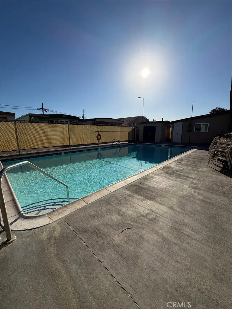 Pool Pool