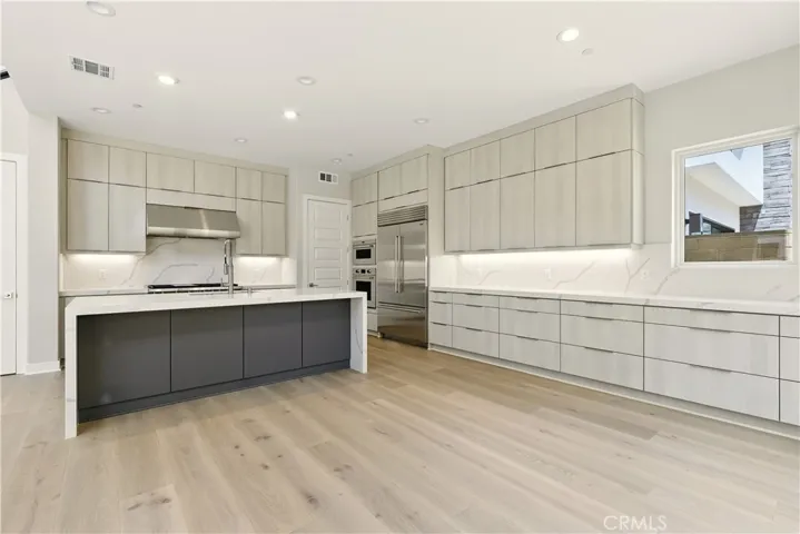 133 Apron, Irvine, California 92618 — photo 5