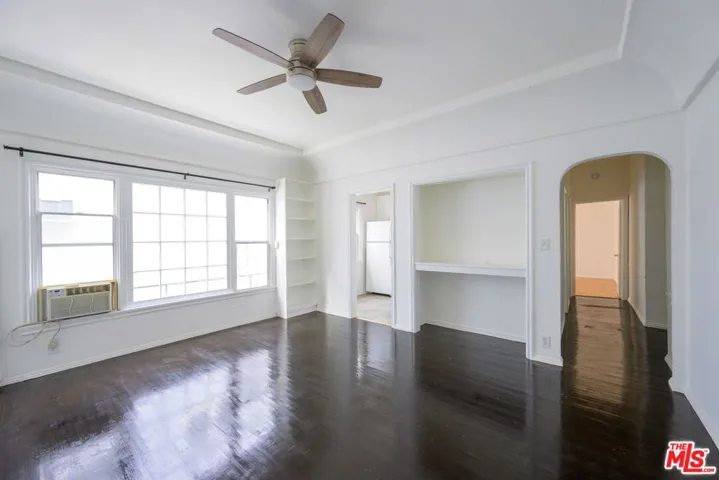 127 N Hamilton Drive, Beverly Hills, California 90211 — photo 4