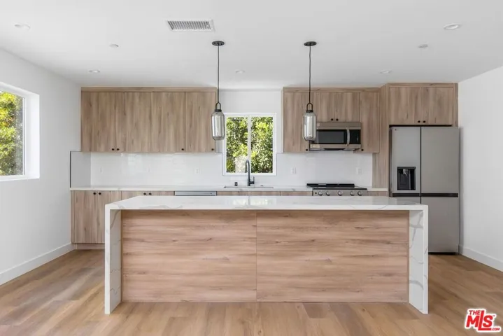 4303 Tujunga Avenue, Studio City, California 91604 — photo 5