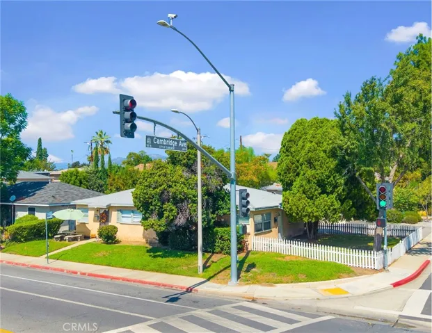 309 N Cambridge Avenue, Claremont, California 91711 — photo 5