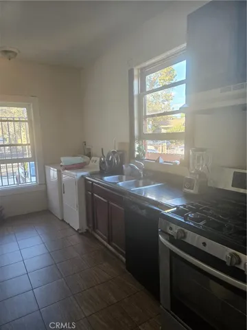 1460 W 23rd, Los Angeles, California 90007 — photo 4