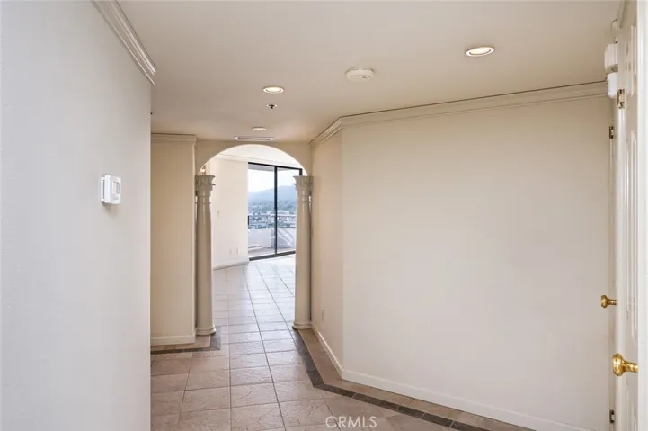 345 Pioneer Drive 1705, Glendale, California 91203 — photo 5