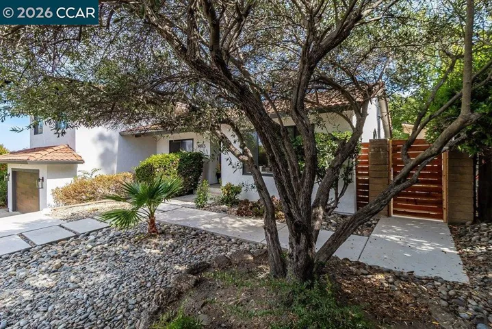 4073 Castlewood Ct, Concord, California 94518 — photo 5