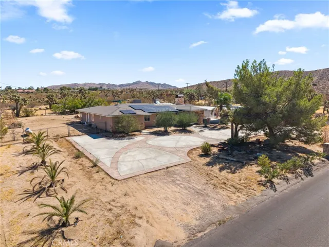 7641 Warren Vista Avenue, Yucca Valley, California 92284 — photo 5