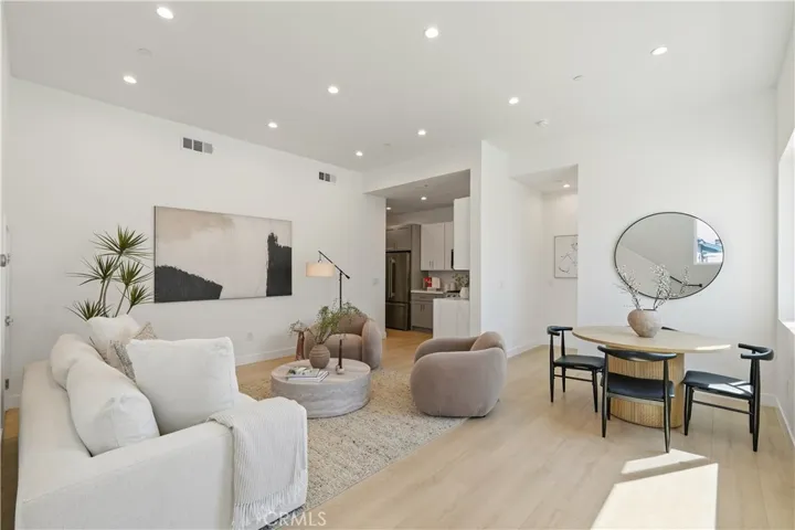 15634 Sombra Avenue A, Lawndale, California 90260 — photo 4