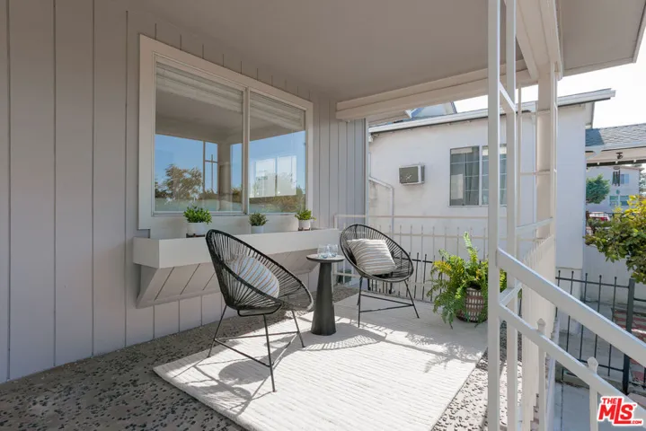 6190 Mesa Avenue, Los Angeles, California 90042 — photo 4