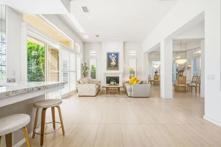 371 Tomahawk Drive, Palm Desert, California 92211 — photo 4