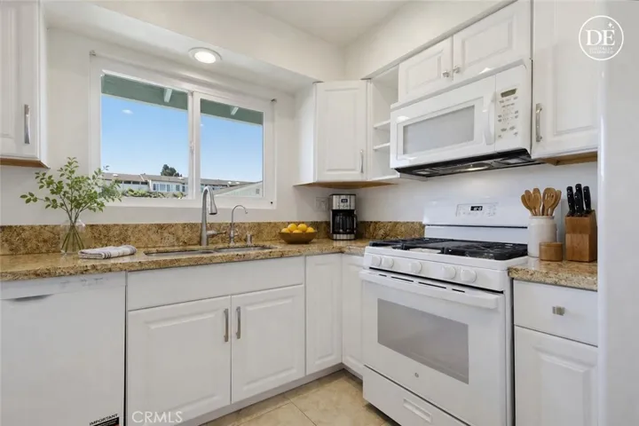 3615 Vista Bella 35, Oceanside, California 92057 — photo 4