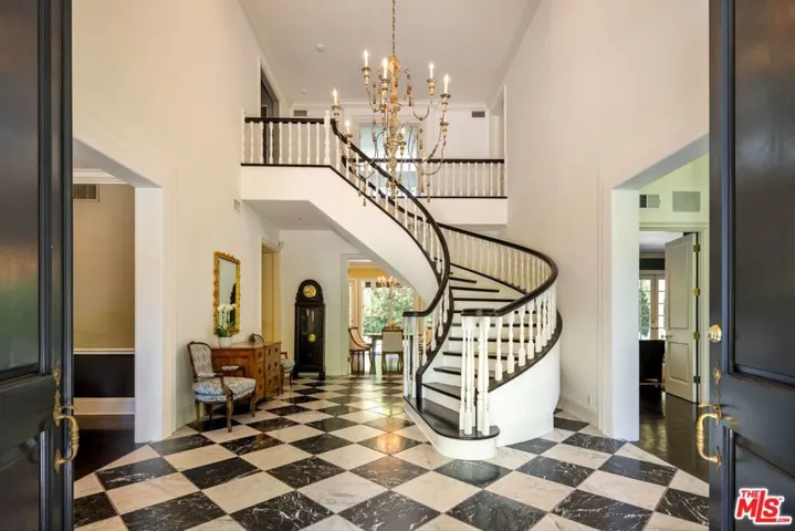 5425 Encino Avenue, Encino, California 91316 — photo 4