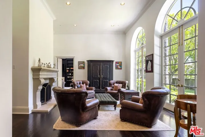 5425 Encino Avenue, Encino, California 91316 — photo 5