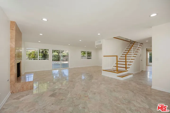 3315 Crail Way, Glendale, California 91206 — photo 5