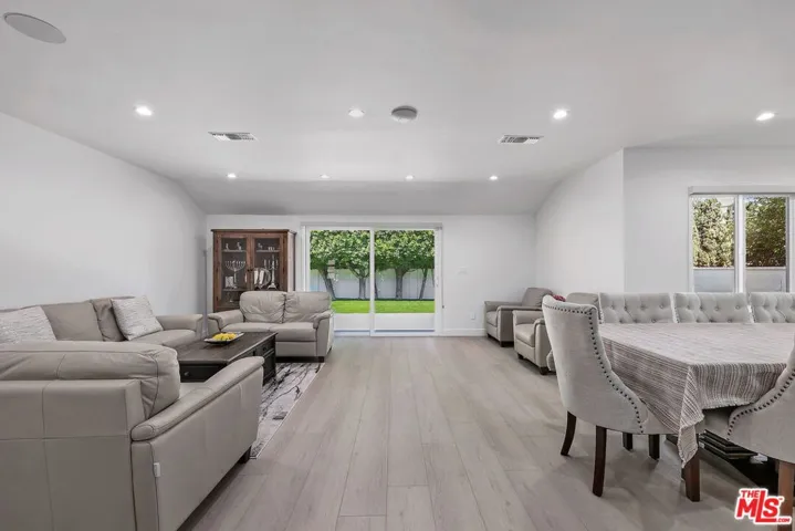 12849 Tiara Street, Valley Village, California 91607 — photo 4