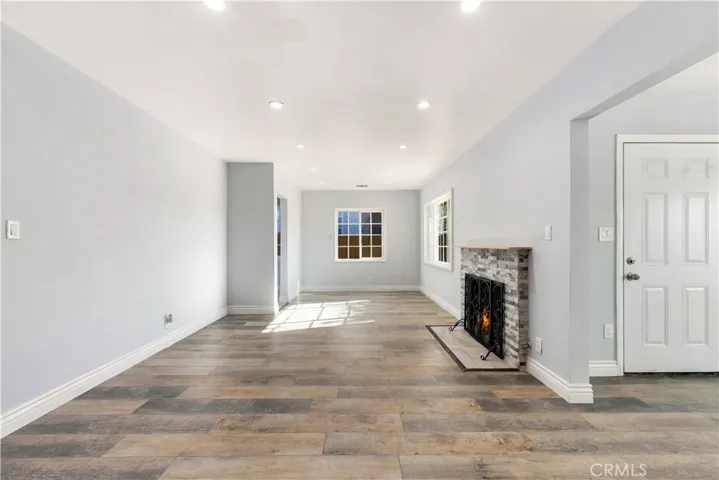 512 N Lazard Street, San Fernando, California 91340 — photo 4