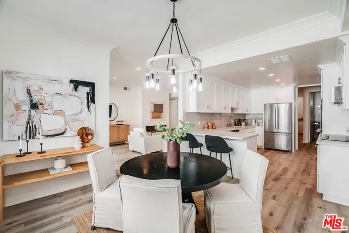 430 N Maple Drive 203, Beverly Hills, California 90210 — photo 5