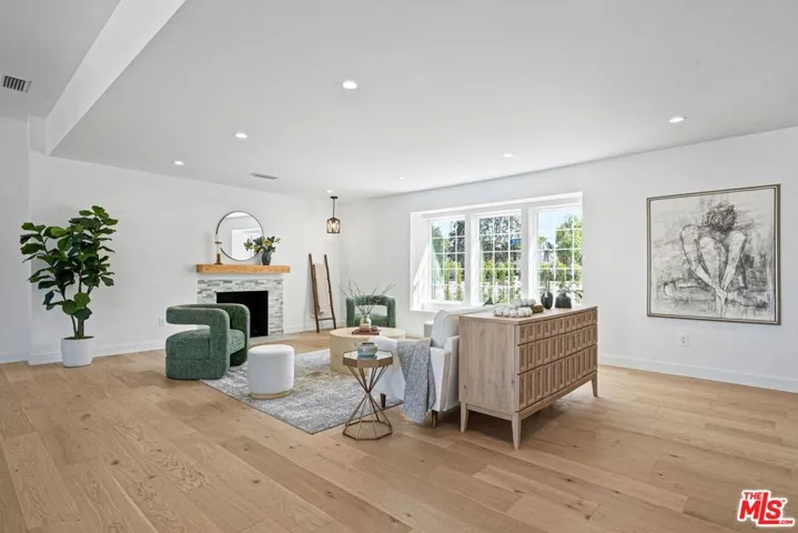 4955 Woodman Avenue, Sherman Oaks, California 91423 — photo 5
