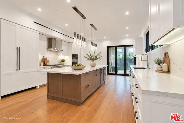 656 San Juan Avenue, Venice, California 90291 — photo 4