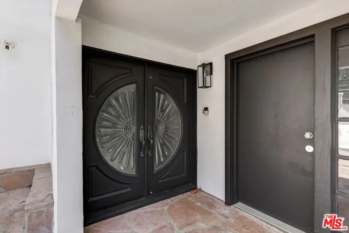 1754 Franklin Canyon Drive, Beverly Hills, California 90210 — photo 4