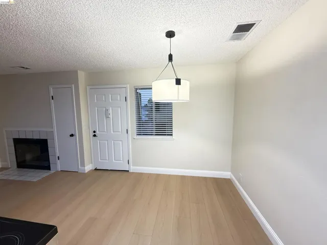 25129 Copa Del Oro Dr 203, Hayward, California 94545 — photo 4