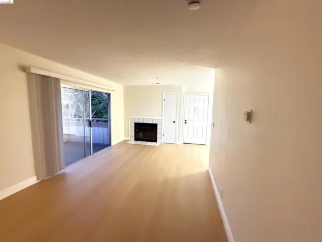 25129 Copa Del Oro Dr 203, Hayward, California 94545 — photo 5