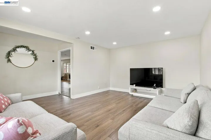 25531 Scripps St, Hayward, California 94545 — photo 4