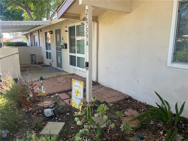 26759 Whispering Leaves, Newhall, California 91321 — photo 4