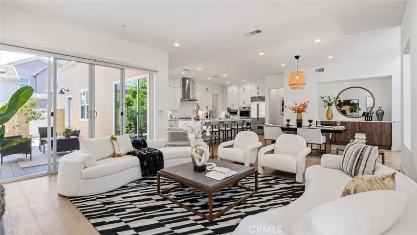 133 Bosal, Irvine, California 92618 — photo 5