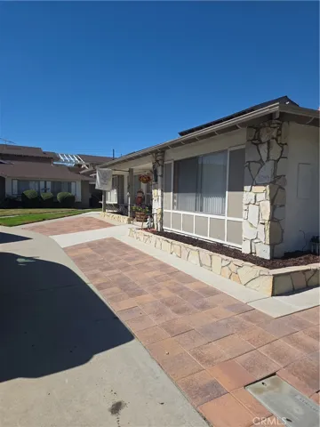 5561 Reno, Huntington Beach, California 92649 — photo 4