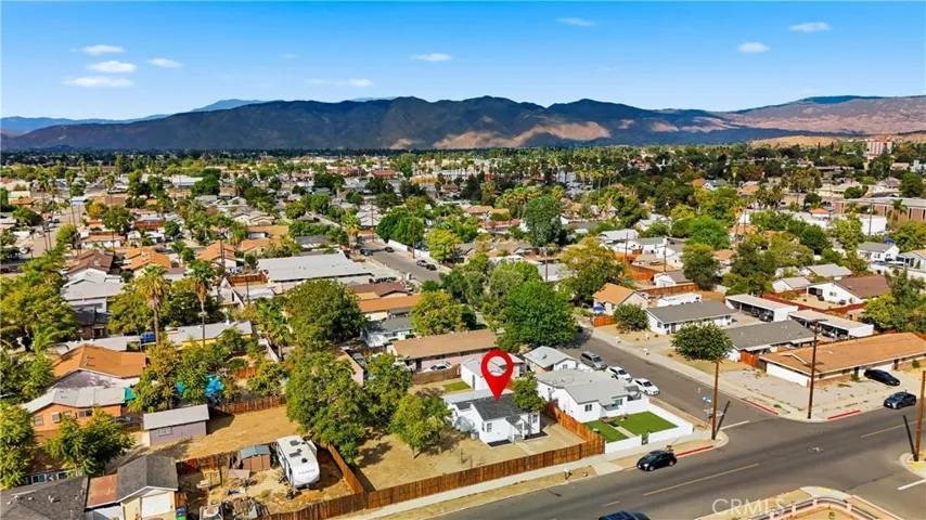 308 W Central, Hemet, California 92543 — photo 4