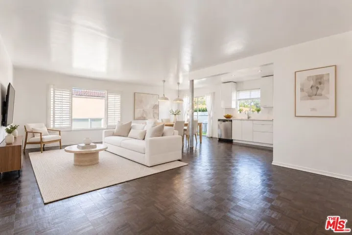 1250 N Kings Road 504, West Hollywood, California 90069 — photo 4