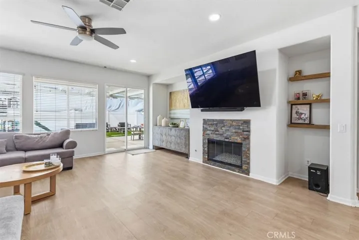 28281 Daffodil, Murrieta, California 92563 — photo 5