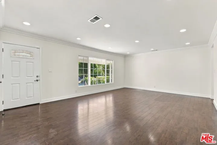 10551 Blucher Avenue, Granada Hills, California 91344 — photo 5