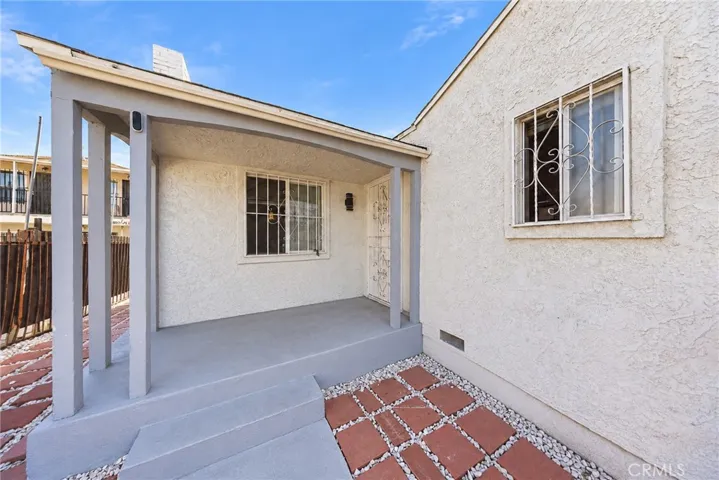 9614 Graham Ave, Los Angeles, California 90002 — photo 4